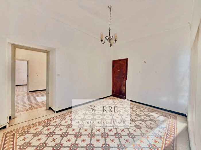 Appartamento quadrilocale in vendita in Via Piave Pieve di Teco, Pieve Di Teco