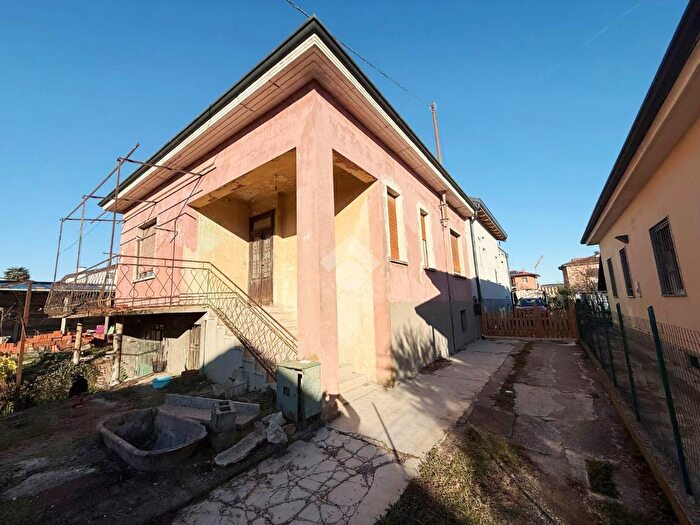 Case in Vendita e in Affitto - 3