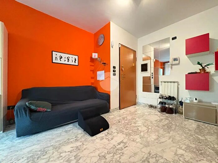 Appartamento bilocale in affitto in Via Massimo Grillandi, Roma