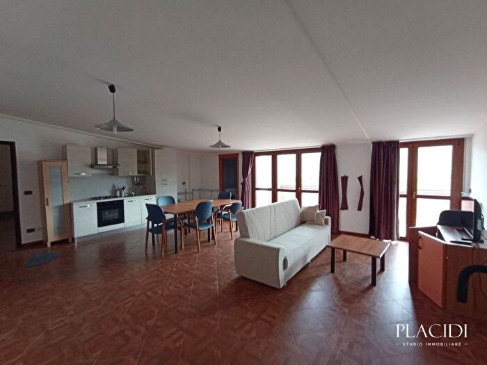 Appartamento quadrilocale in affitto in Torretta Torrione, LAquila