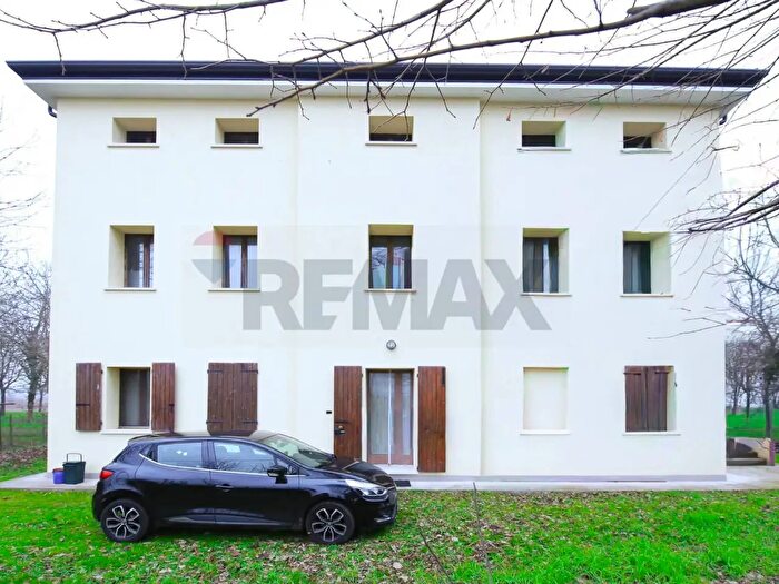 Appartamento quadrilocale in vendita in Tribano