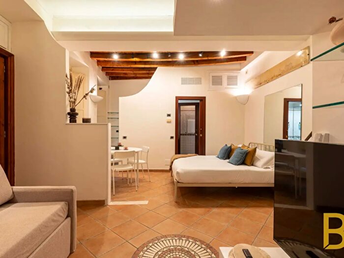 Appartamento monolocale in affitto in Via Cerva, Milano