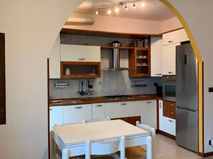 Appartamento trilocale in affitto in Via Volturno, Centro, Brugherio