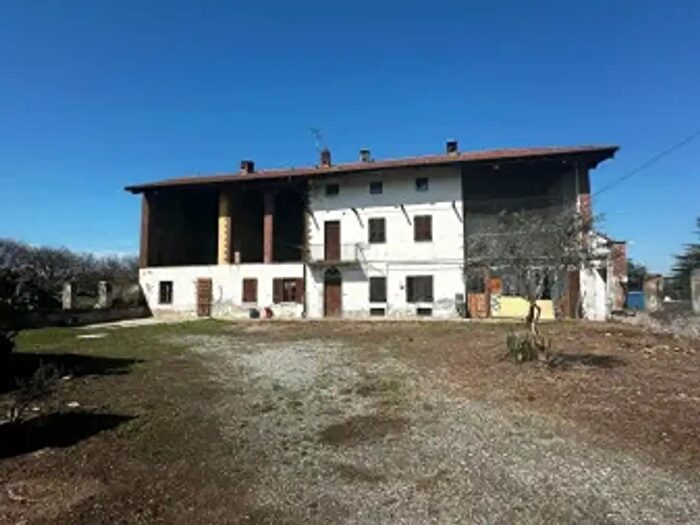 Casa con 5 locali in vendita in Via Cavaglià, Alice Castello