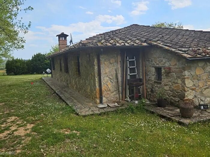 Casa con 5 locali in vendita in Radda In Chianti
