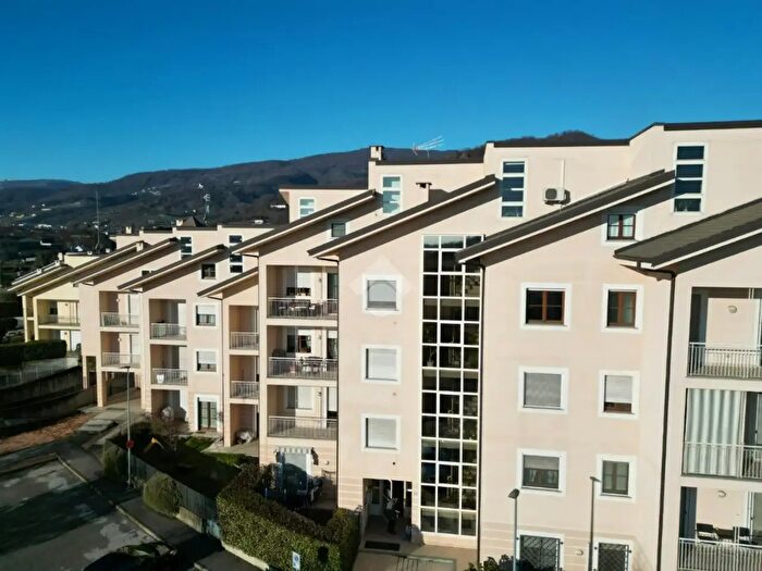 Appartamento quadrilocale in vendita in Via alle Cascine, Verzuolo