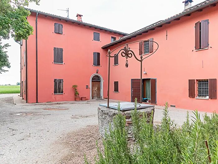 Casa con 5 locali in vendita in Via Molino, Castel Guelfo Di Bologna