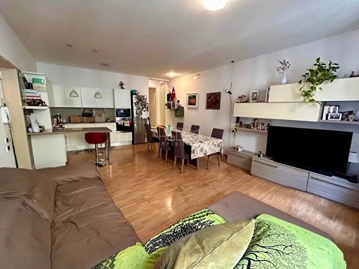Appartamento con 7 locali in vendita in Corso del Popolo, Rovigo