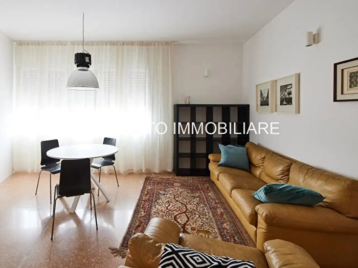 Appartamento trilocale in affitto in Via dei Pensieri, Mirano