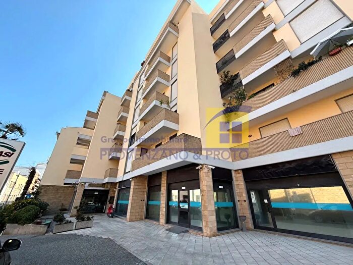 Appartamento con 5 locali in vendita in Via Bastioni San Giorgio, Brindisi