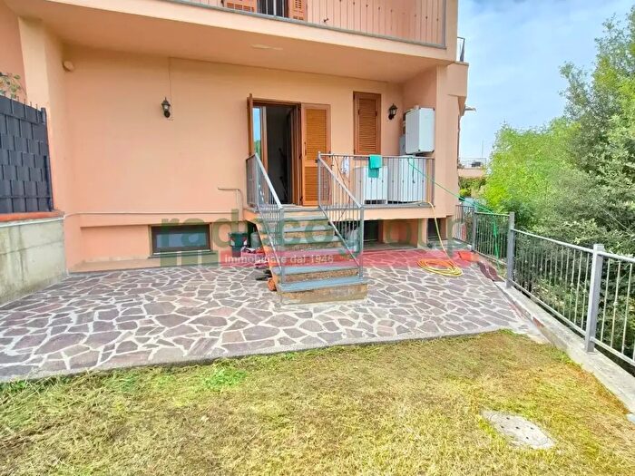 Casa con 5 locali in vendita in Via del Pino, Livorno