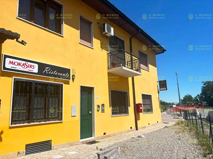 Appartamento trilocale in vendita in Strada Provinciale Cerca, Colturano