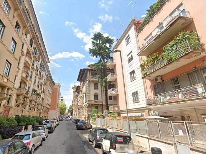 Appartamento quadrilocale in affitto in Via Arno, Trieste Coppedè, Roma