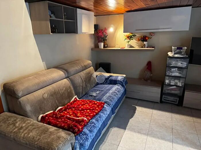 Appartamento bilocale in vendita in Via Cadorna, Bresso