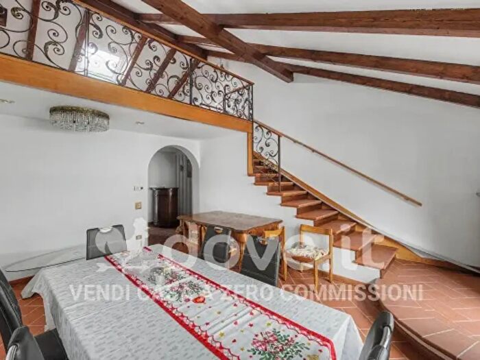 Casa con 6 locali in vendita in Via Cimarosa Domenico, Varese