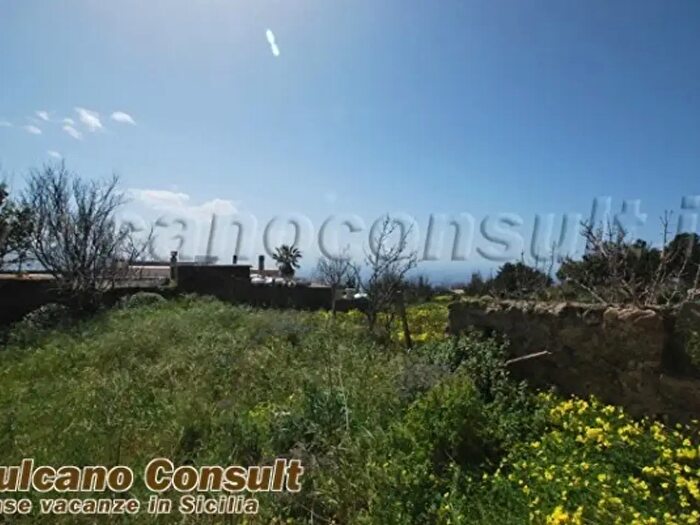 Casa bilocale in vendita in Sp, Lipari