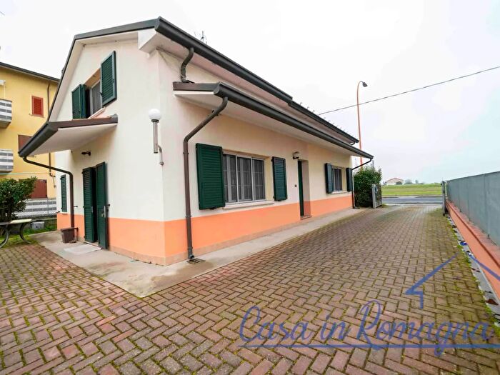 Casa trilocale in vendita in Via Cervese, Cervia