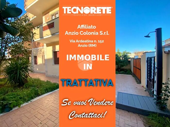 Appartamento trilocale in vendita in Via del Fosso, Ardea