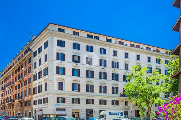 Appartamento con 5 locali in vendita in Via Federico Cesi, Roma