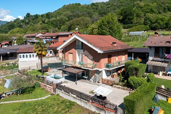 Casa con 5 locali in vendita in Via Motetto, Rifreddo