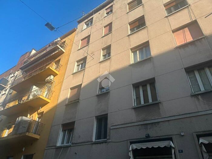 Appartamento trilocale in affitto in Via S Zenone, San Giacomo, Trieste
