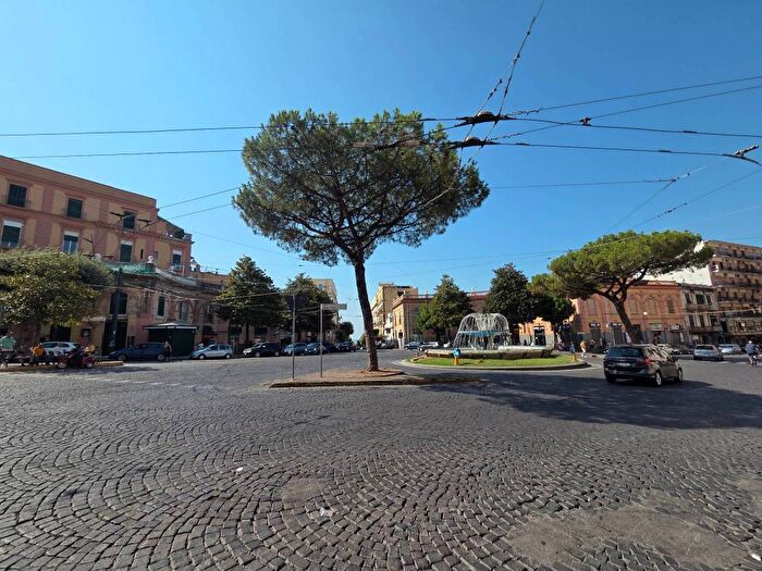 Appartamento con 5 locali in vendita in Via Bellucci Sessa, Portici
