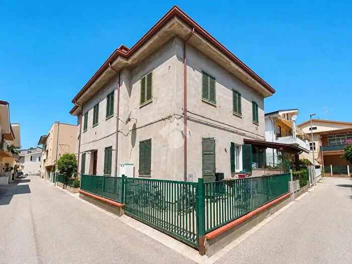 Appartamento bilocale in vendita in Via Giovanni Pascoli, Giulianova