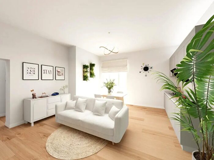 Case in Vendita e in Affitto - 3