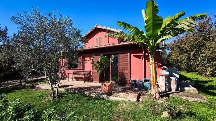 Casa bilocale in vendita in Costa del Fontana, Soriano Nel Cimino