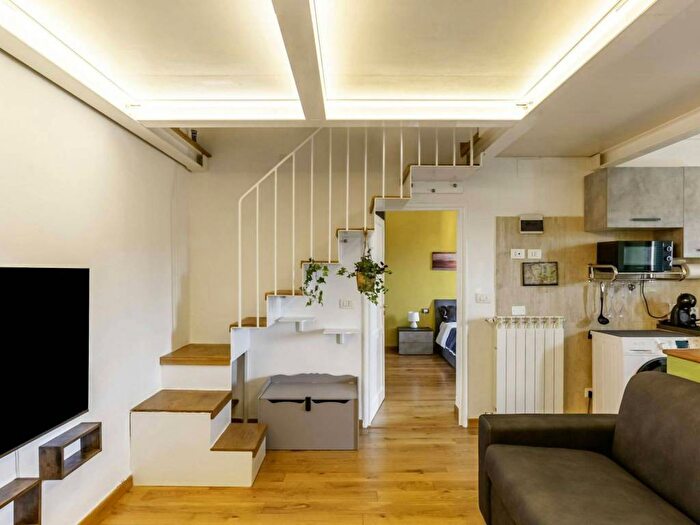 Appartamento trilocale in affitto in Lungarno del Pignone, Ponte alla Vittoria, Firenze