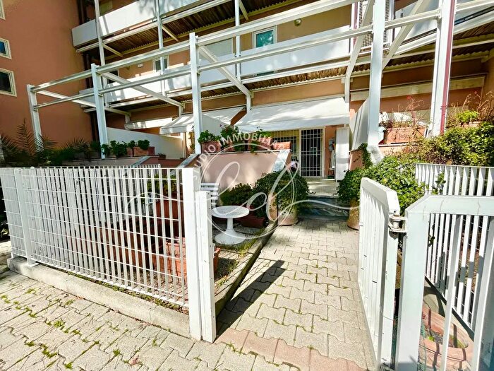 Appartamento bilocale in vendita in Viareggio