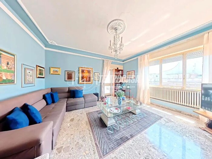 Appartamento con 5 locali in vendita in Via Palermo, Cutrofiano