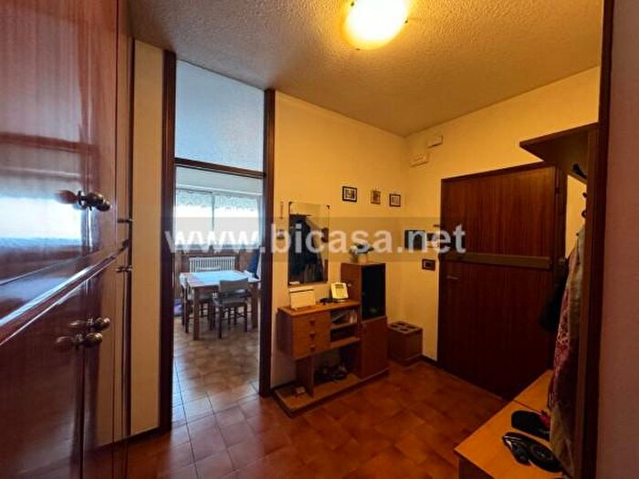 Appartamento con 5 locali in vendita in Via Andrea Costa, Pesaro