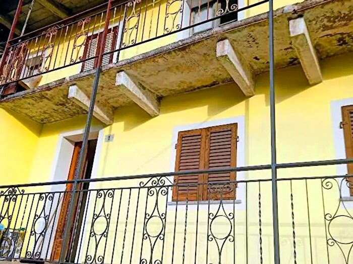 Casa con 5 locali in vendita in Casa dei Conti, Villadossola