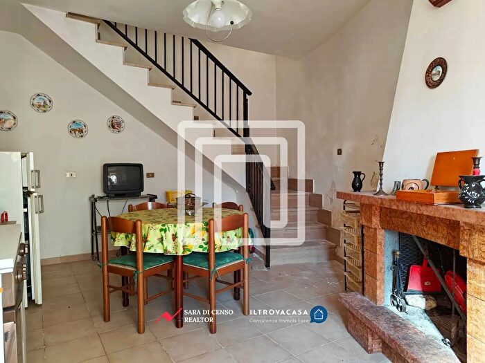 Casa con 5 locali in vendita in Via Colle Santa Maria, Molina Aterno