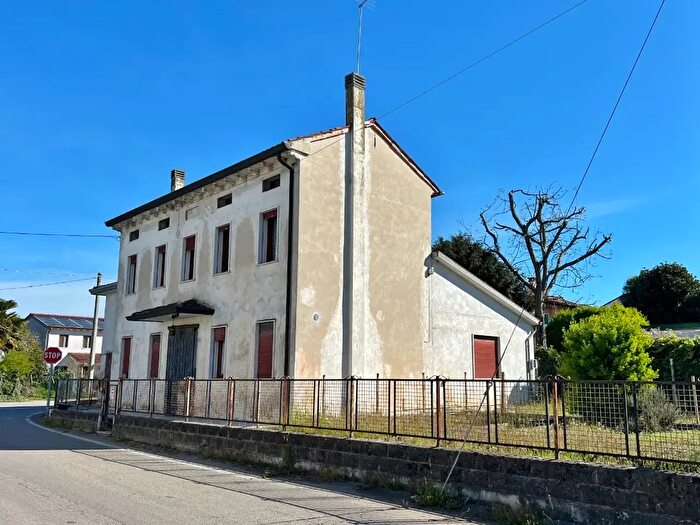 Casa con 5 locali in vendita in Via Capparozzo, Gazzo Padovano