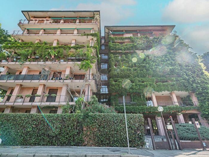 Appartamento con 6 locali in vendita in Via della Birona, Cazzaniga Ospedale, Monza