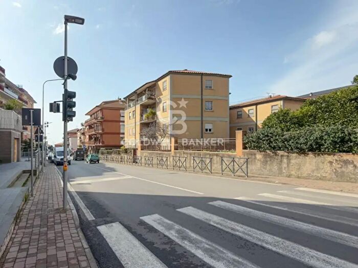 Appartamento trilocale in vendita in Via delle Croci, Tarquinia