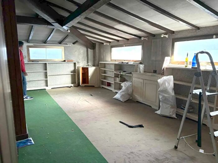 Appartamento con 6 locali in vendita in Viareggio