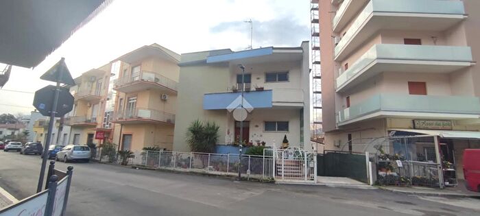 Casa con 5 locali in vendita in Via Volturno, Venafro