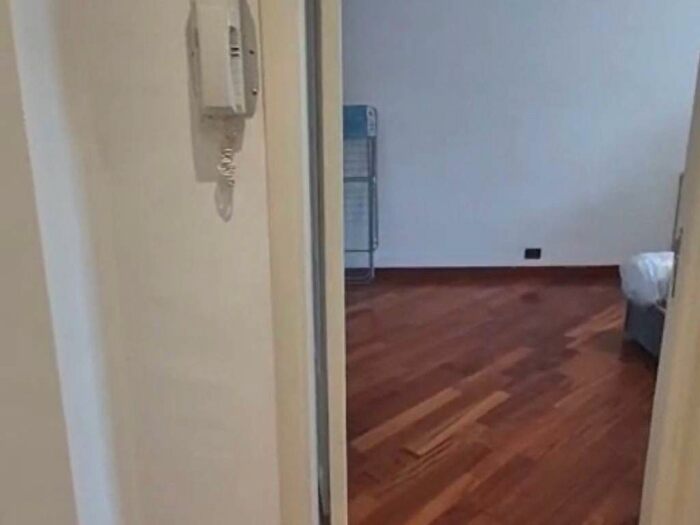 Appartamento trilocale in affitto in Via Flumendosa, Crescenzago, Milano