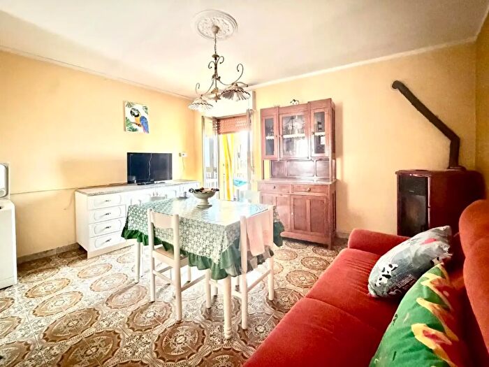 Appartamento con 5 locali in vendita in Via Roma, Spezzano Della Sila