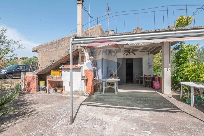 Casa trilocale in vendita in Cda Marcimino Sp Sn, Caltagirone