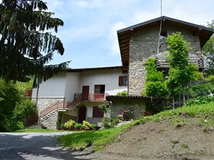 Casa con 6 locali in vendita in Località Bretta, Dossena