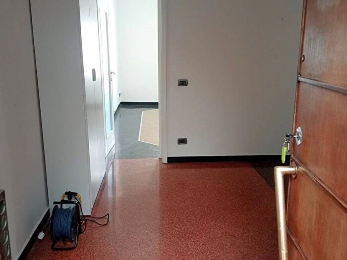 Appartamento trilocale in affitto in Via Amerigo Vespucci, Pegli, Genova