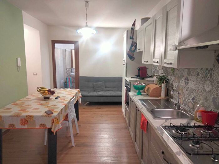 Appartamento quadrilocale in affitto in Via Passo Gravina, Barriera Leucatia, Catania