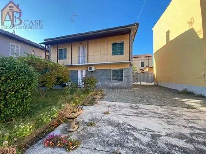 Casa trilocale in vendita in Via Mazzini, Gambolo'
