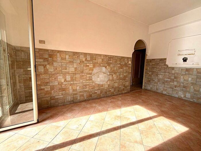 Appartamento trilocale in affitto in Via Filippo Palizzi, Casavatore