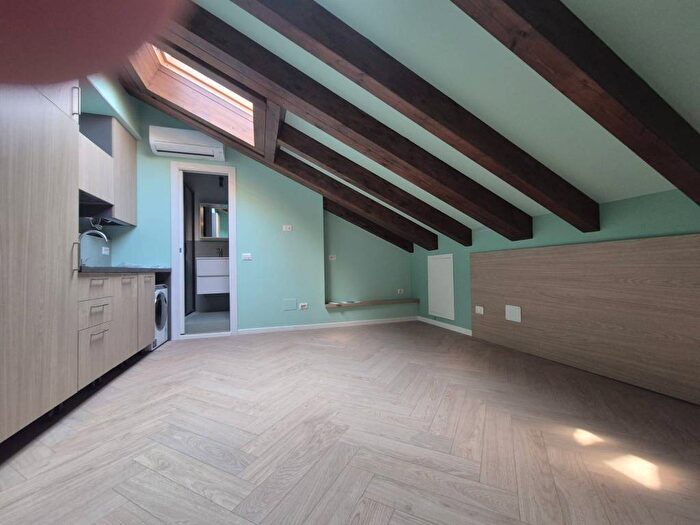 Appartamento in affitto in Via degli Imbriani, Bovisa, Milano