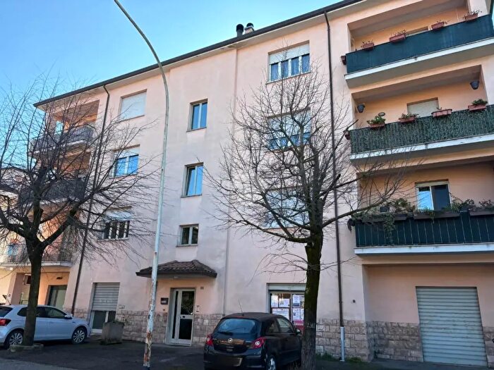 Appartamento quadrilocale in vendita in Via Bernabei, Bastia Umbra
